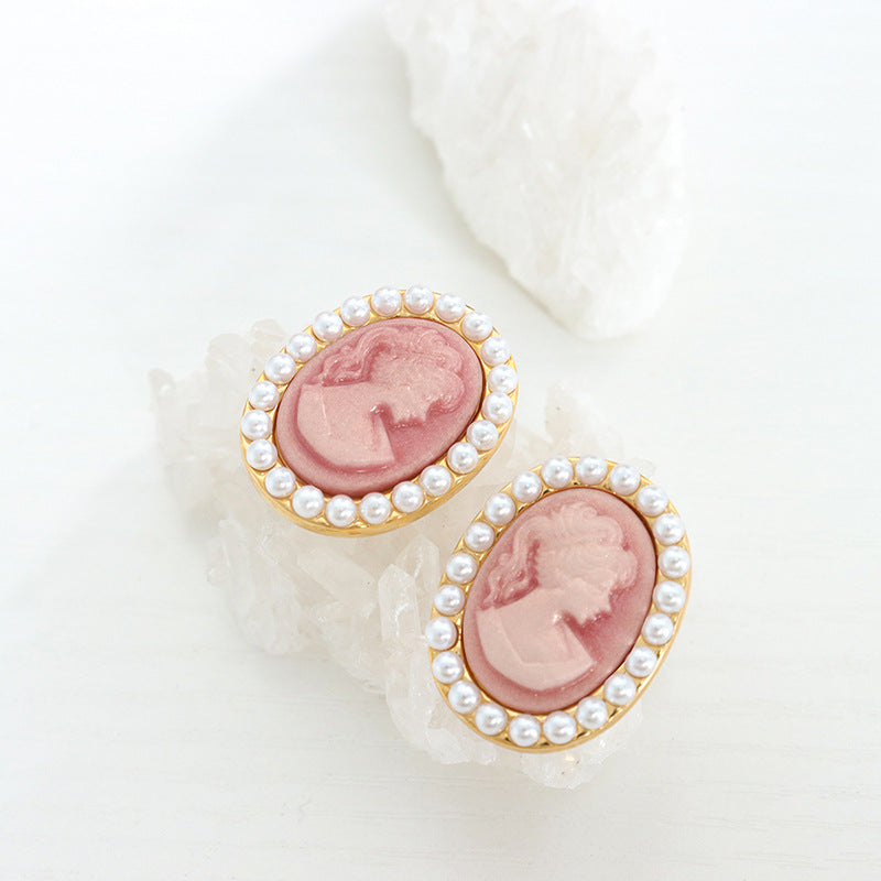 Pink Oval Portrait Pearl 18k gold Earrings